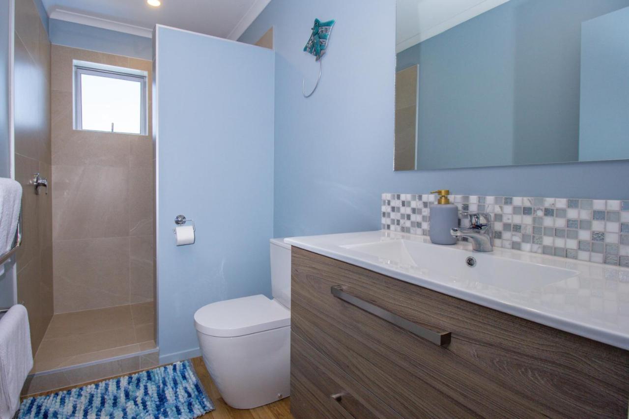 Changing Tides Bnb Paihia Exteriör bild